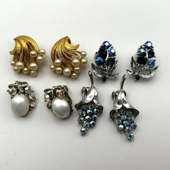 Vintage Crown Trifari Lisner Coro Lot of 4 Pairs Designer Clip On Earrings - Picture 1 of 12